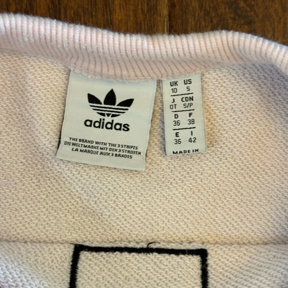 Adidas Pink Camo Sweatshirt and leggings set - Picture 3 of 10